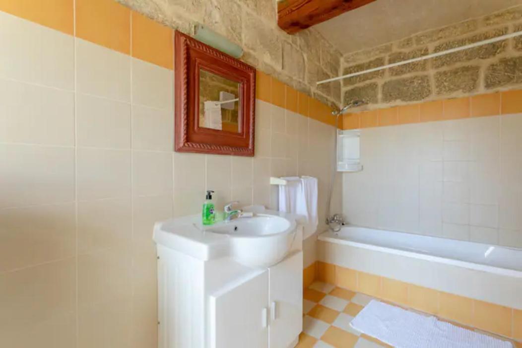 Ta' Frenc Farmhouse Villa Għarb Eksteriør billede